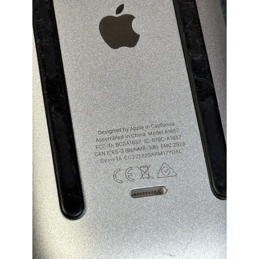 Genuine Apple Magic Mouse 2 Wireless Silver/Gray A1657 Lightning Tested Working